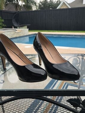 Madden Girl Black Patent High Heel Pumps